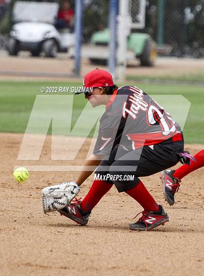 Thumbnail 1 in Arvin vs. Nipomo (CIF CS Division 6 Championship) photogallery.