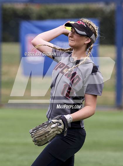 Thumbnail 1 in Arvin vs. Nipomo (CIF CS Division 6 Championship) photogallery.
