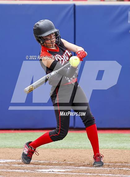 Thumbnail 2 in Arvin vs. Nipomo (CIF CS Division 6 Championship) photogallery.