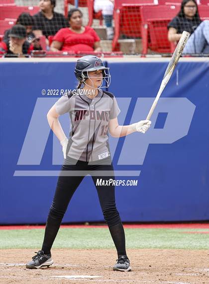 Thumbnail 3 in Arvin vs. Nipomo (CIF CS Division 6 Championship) photogallery.