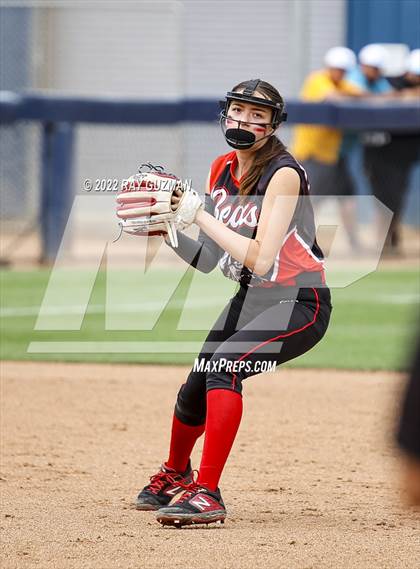Thumbnail 1 in Arvin vs. Nipomo (CIF CS Division 6 Championship) photogallery.