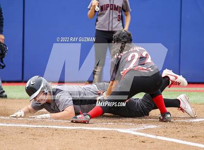Thumbnail 2 in Arvin vs. Nipomo (CIF CS Division 6 Championship) photogallery.
