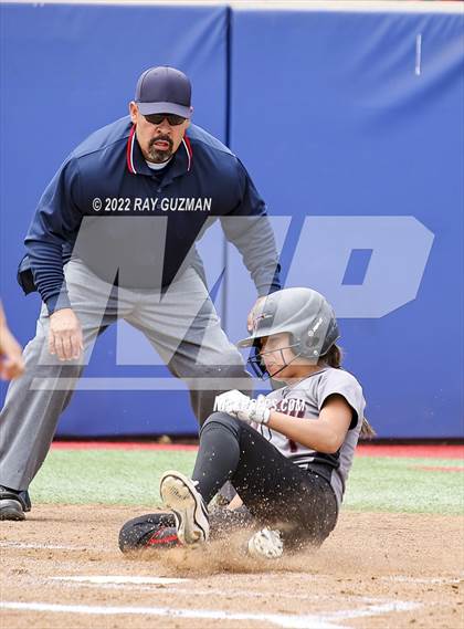 Thumbnail 1 in Arvin vs. Nipomo (CIF CS Division 6 Championship) photogallery.