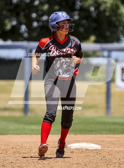 Thumbnail 1 in Arvin vs. Nipomo (CIF CS Division 6 Championship) photogallery.
