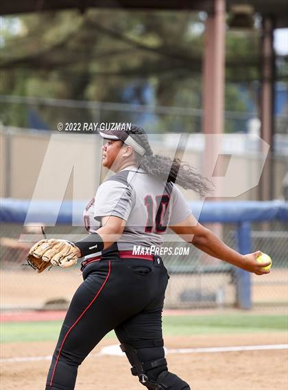 Thumbnail 1 in Arvin vs. Nipomo (CIF CS Division 6 Championship) photogallery.