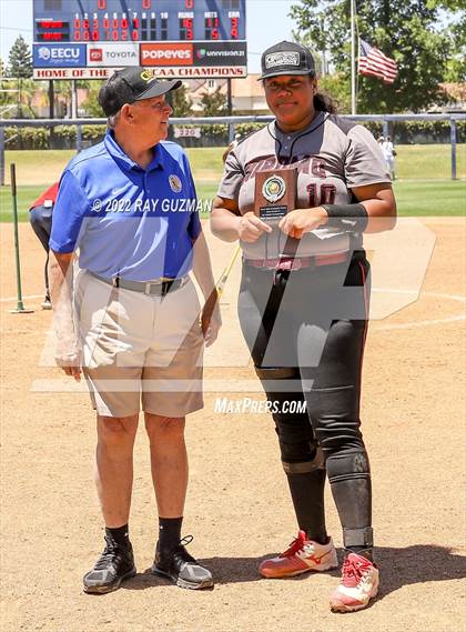 Thumbnail 1 in Arvin vs. Nipomo (CIF CS Division 6 Championship) photogallery.