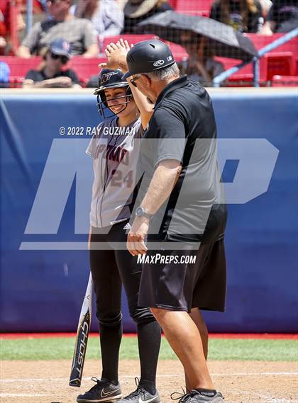 Thumbnail 2 in Arvin vs. Nipomo (CIF CS Division 6 Championship) photogallery.