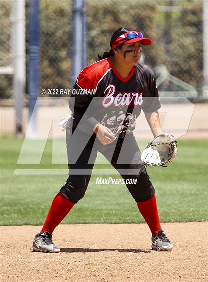 Thumbnail 1 in Arvin vs. Nipomo (CIF CS Division 6 Championship) photogallery.