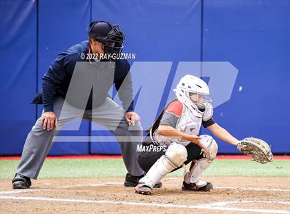 Thumbnail 2 in Arvin vs. Nipomo (CIF CS Division 6 Championship) photogallery.
