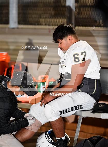 Thumbnail 1 in Holliday vs Palmer (UIL 3A D2 Area playoff) photogallery.