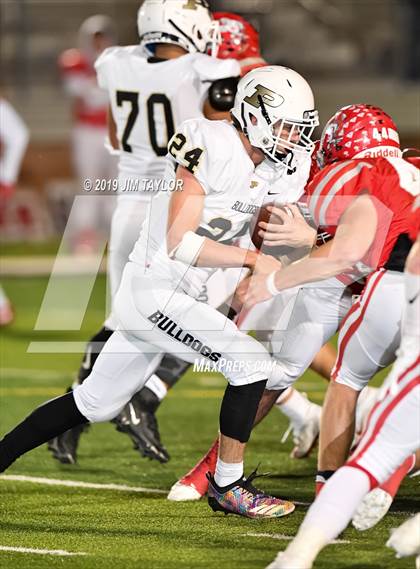 Thumbnail 2 in Holliday vs Palmer (UIL 3A D2 Area playoff) photogallery.
