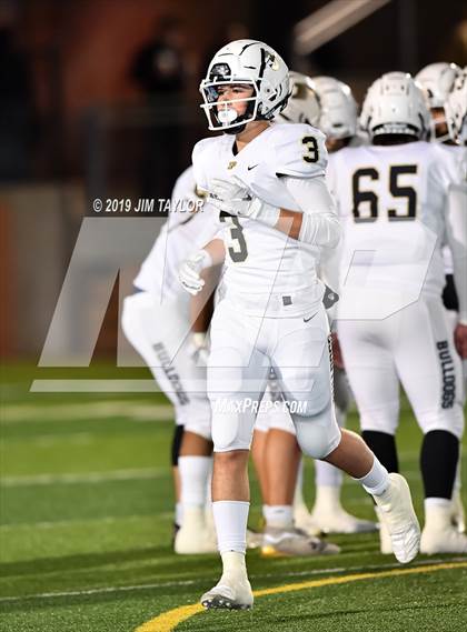 Thumbnail 1 in Holliday vs Palmer (UIL 3A D2 Area playoff) photogallery.