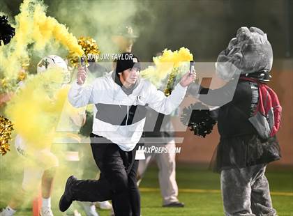 Thumbnail 3 in Holliday vs Palmer (UIL 3A D2 Area playoff) photogallery.