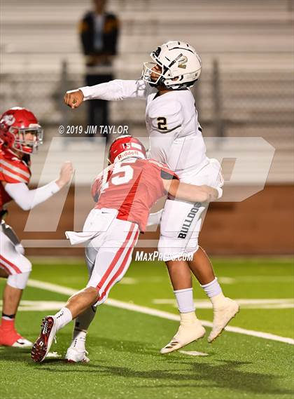 Thumbnail 2 in Holliday vs Palmer (UIL 3A D2 Area playoff) photogallery.
