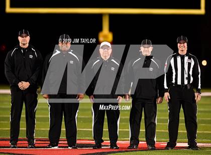 Thumbnail 3 in Holliday vs Palmer (UIL 3A D2 Area playoff) photogallery.