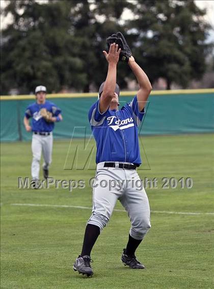 Thumbnail 1 in Buchanan vs Frontier photogallery.