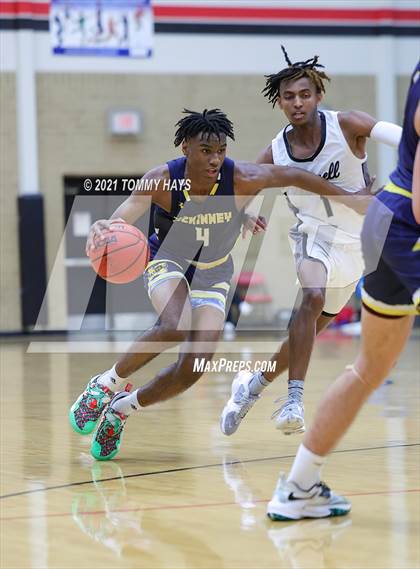 Thumbnail 2 in Coppell vs. McKinney (Whataburger Tournament) photogallery.