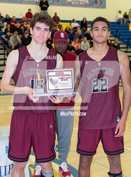 Thumbnail 2 in Carmel vs. Santa Cruz (CIF CCS D4 Championship) photogallery.