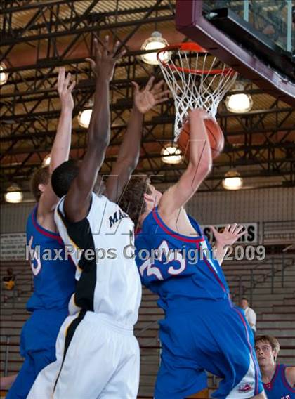 Thumbnail 2 in Marshall vs. Westlake  (McDonalds Texas Invitational) photogallery.