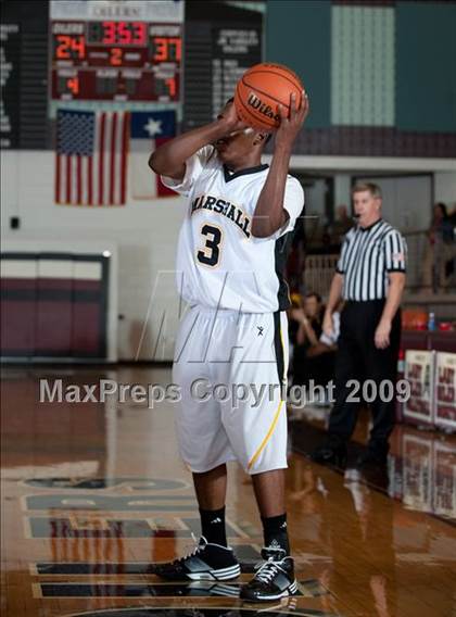 Thumbnail 2 in Marshall vs. Westlake  (McDonalds Texas Invitational) photogallery.