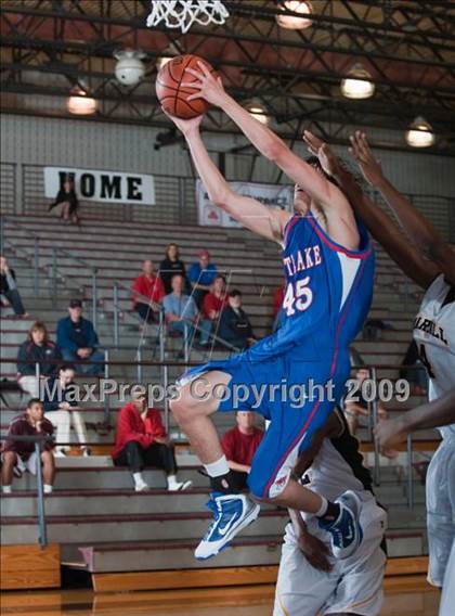 Thumbnail 3 in Marshall vs. Westlake  (McDonalds Texas Invitational) photogallery.