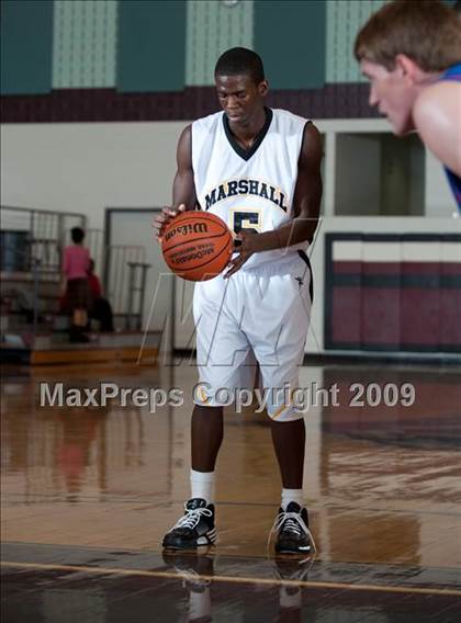 Thumbnail 1 in Marshall vs. Westlake  (McDonalds Texas Invitational) photogallery.