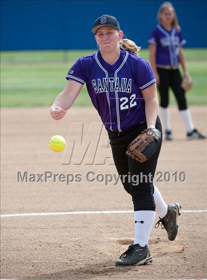 Thumbnail 1 in Santana @ Rancho Bernardo photogallery.