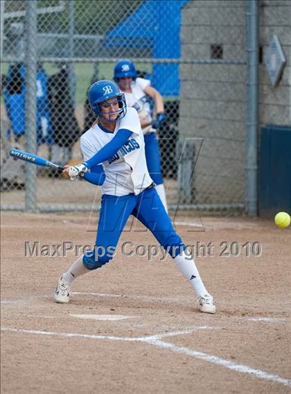 Thumbnail 1 in Santana @ Rancho Bernardo photogallery.