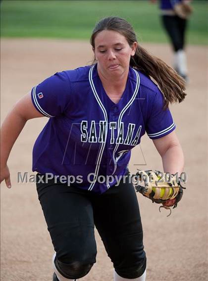 Thumbnail 1 in Santana @ Rancho Bernardo photogallery.