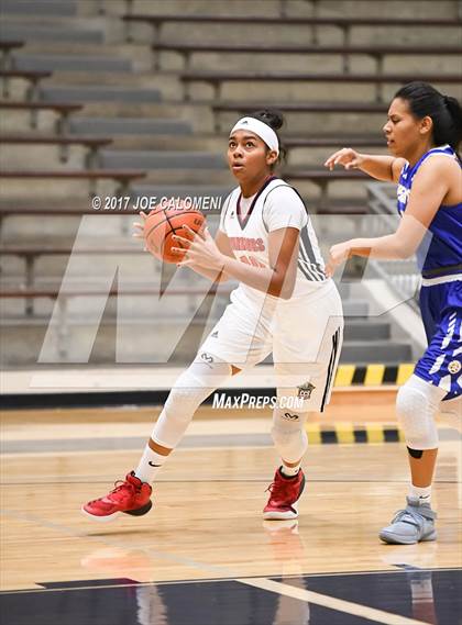 Thumbnail 3 in Cornerstone Christian vs Alamo Heights (SAISD Invitational) photogallery.