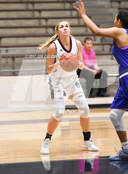 Thumbnail 3 in Cornerstone Christian vs Alamo Heights (SAISD Invitational) photogallery.