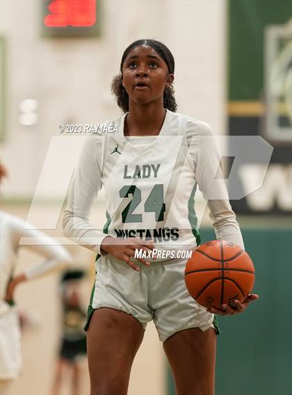 Thumbnail 1 in Gregori @ Monterey Trail (Playoff) photogallery.