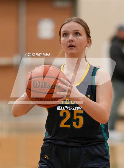 Thumbnail 2 in Gregori @ Monterey Trail (Playoff) photogallery.