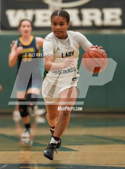 Thumbnail 2 in Gregori @ Monterey Trail (Playoff) photogallery.