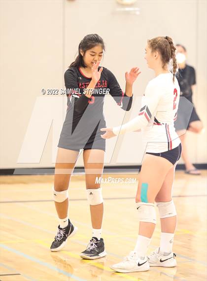 Thumbnail 2 in Castilleja vs. Sacred Heart Cathedral Preparatory (Spikefest 1) photogallery.