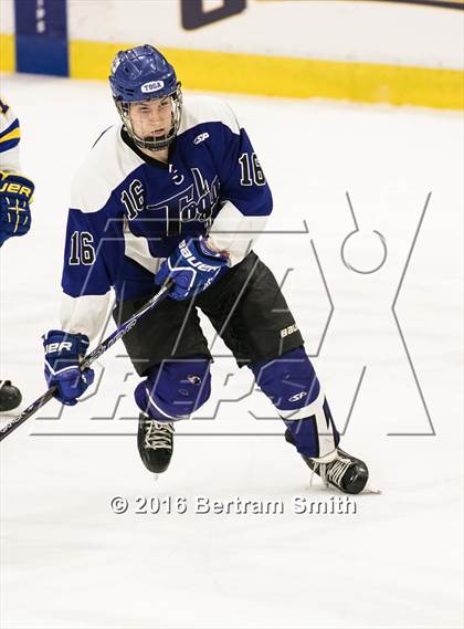 Thumbnail 3 in Saratoga Springs vs. West Genesee (NYSPHSAA Division 1 Semifinal) photogallery.