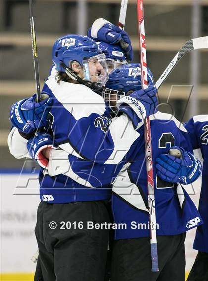 Thumbnail 3 in Saratoga Springs vs. West Genesee (NYSPHSAA Division 1 Semifinal) photogallery.