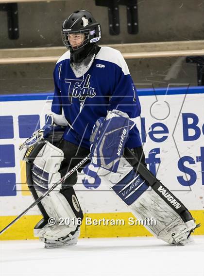 Thumbnail 3 in Saratoga Springs vs. West Genesee (NYSPHSAA Division 1 Semifinal) photogallery.