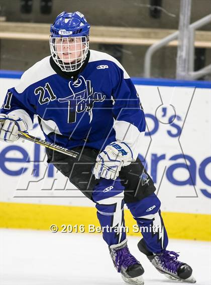 Thumbnail 2 in Saratoga Springs vs. West Genesee (NYSPHSAA Division 1 Semifinal) photogallery.