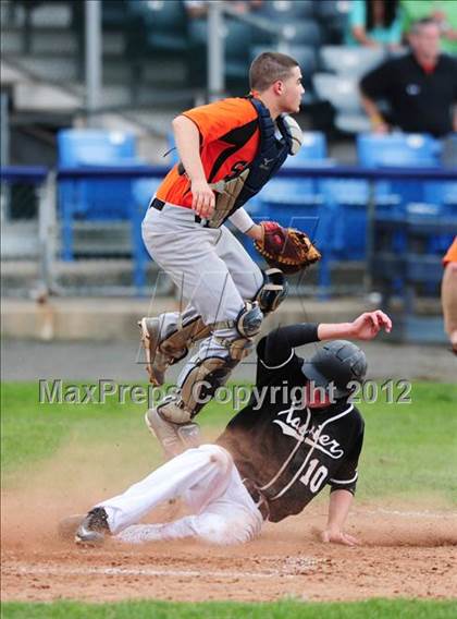 Thumbnail 3 in Xavier vs. Shelton (SCC Semifinal) photogallery.