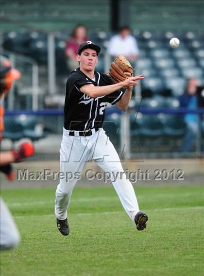 Thumbnail 3 in Xavier vs. Shelton (SCC Semifinal) photogallery.