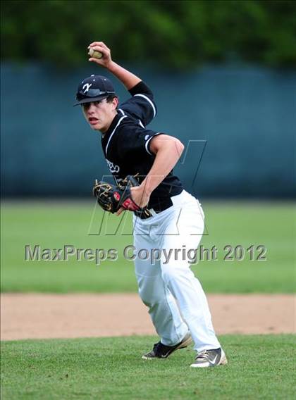 Thumbnail 3 in Xavier vs. Shelton (SCC Semifinal) photogallery.