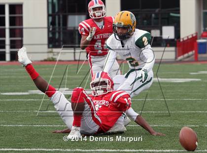 Thumbnail 3 in San Marin @ Saint Mary's (CIF NCS D4 Semifinal) photogallery.