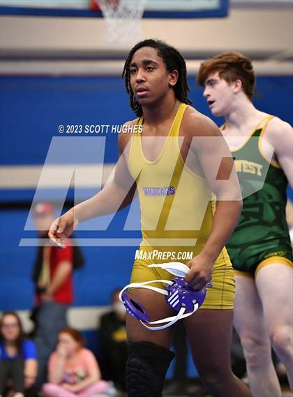 Thumbnail 3 in TSSAA DII Sectionals (Antioch) photogallery.
