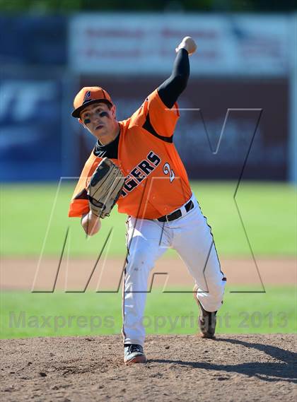 Thumbnail 1 in Lyndonville vs. Pine Valley Central (NYSPHSAA Far West Regional) photogallery.