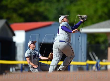 Thumbnail 2 in Lyndonville vs. Pine Valley Central (NYSPHSAA Far West Regional) photogallery.