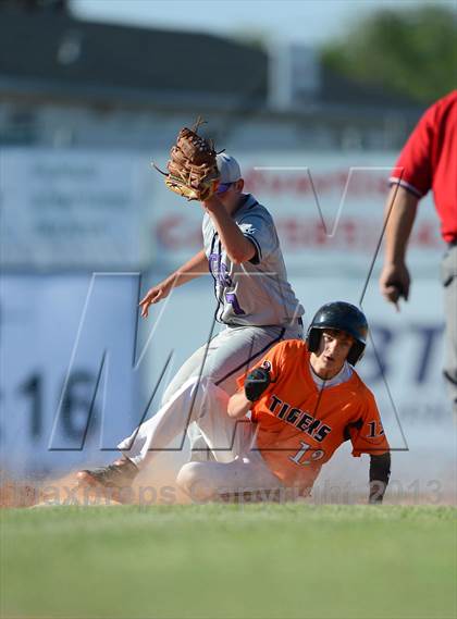 Thumbnail 2 in Lyndonville vs. Pine Valley Central (NYSPHSAA Far West Regional) photogallery.