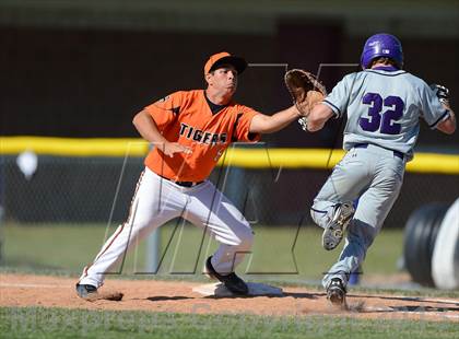 Thumbnail 3 in Lyndonville vs. Pine Valley Central (NYSPHSAA Far West Regional) photogallery.