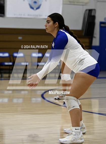 Thumbnail 1 in Orland vs West Valley (Eileen Mason Invitational) photogallery.