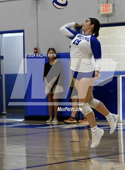 Thumbnail 1 in Orland vs West Valley (Eileen Mason Invitational) photogallery.